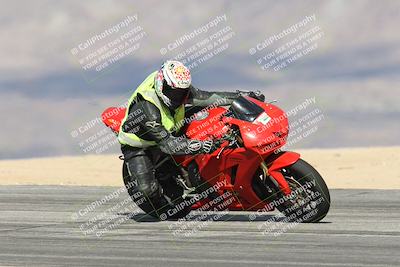 media/Nov-16-2025-Race Pace (Sun) [[8c5fa54630]]/Verified Riders/5-Turn 9 (1135am)/